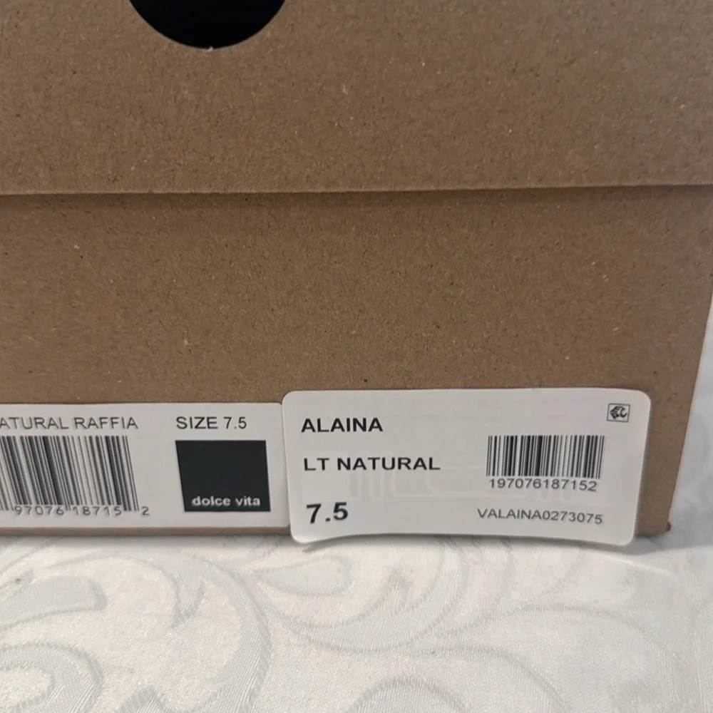 dolce vita Alaina Lt Natural Raffia Sandal. Ladies 7.5 - Picture 13 of 13